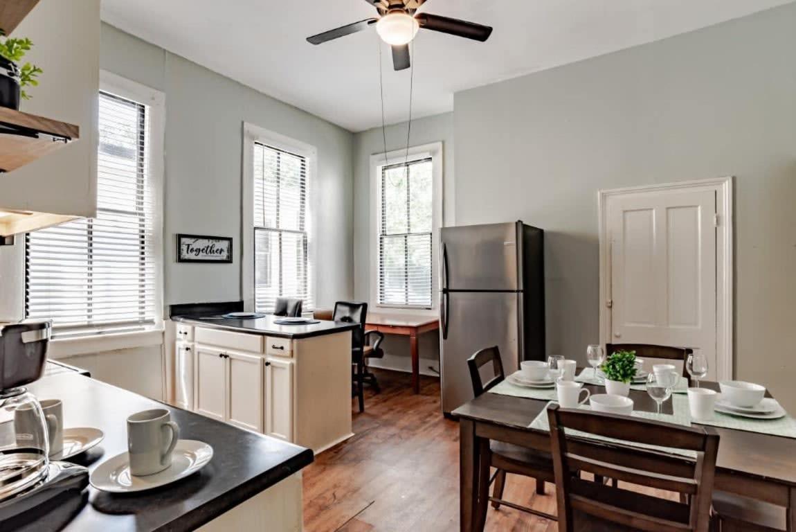 Mins From Downtown & Dining, Dauphin Darling 2 Apartamento Mobile Exterior foto