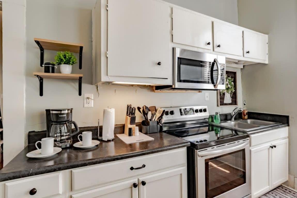 Mins From Downtown & Dining, Dauphin Darling 2 Apartamento Mobile Exterior foto